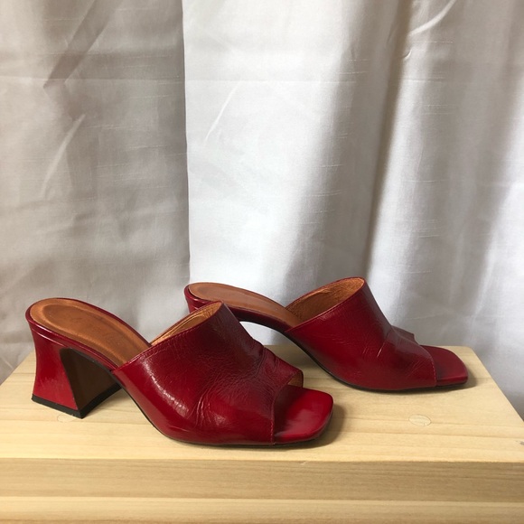 Playful 90s red berry leather patent mules (made in Spain) - Picture 2 of 7